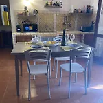 Casa Emma فافينانا